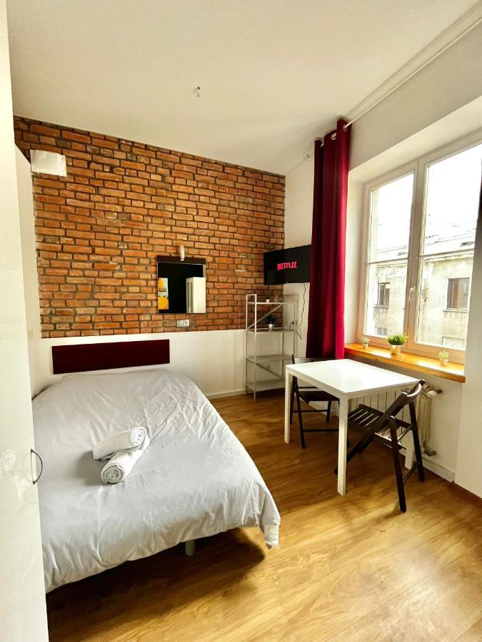 Bezagenta Rooms Centrum Варшава Екстериор снимка