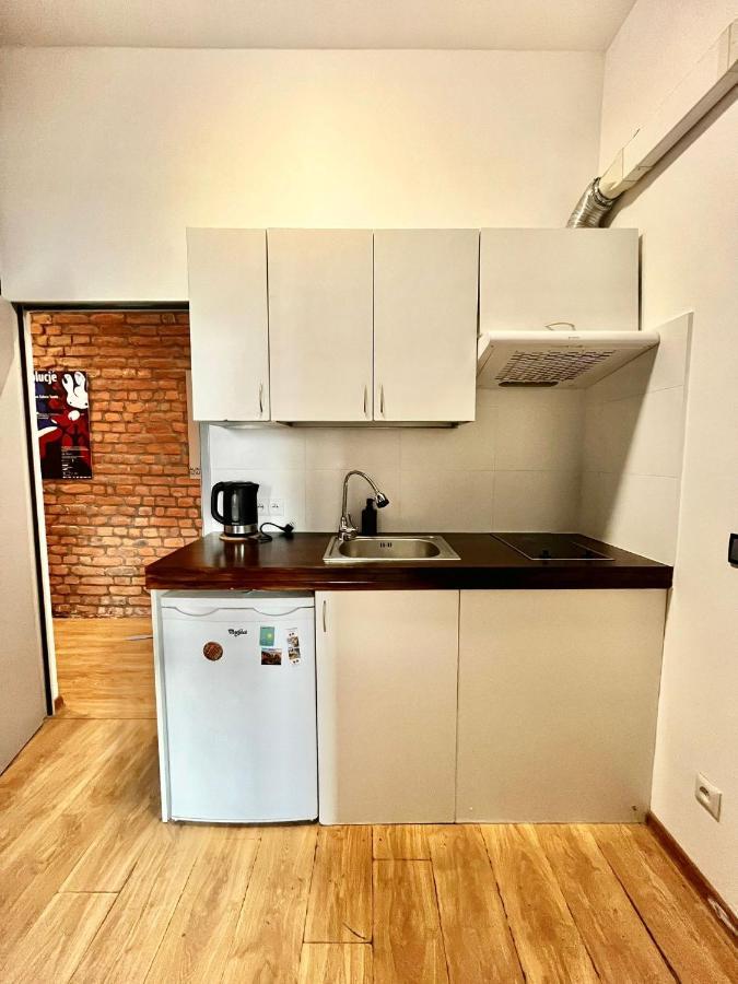 Bezagenta Rooms Centrum Варшава Екстериор снимка