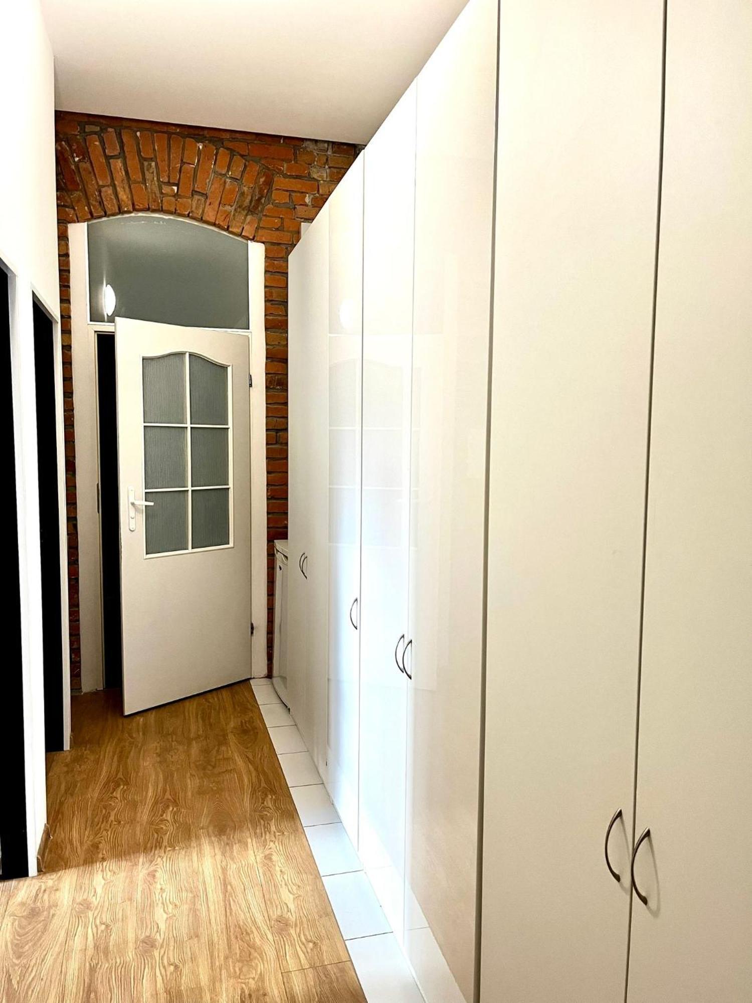 Bezagenta Rooms Centrum Варшава Стая снимка