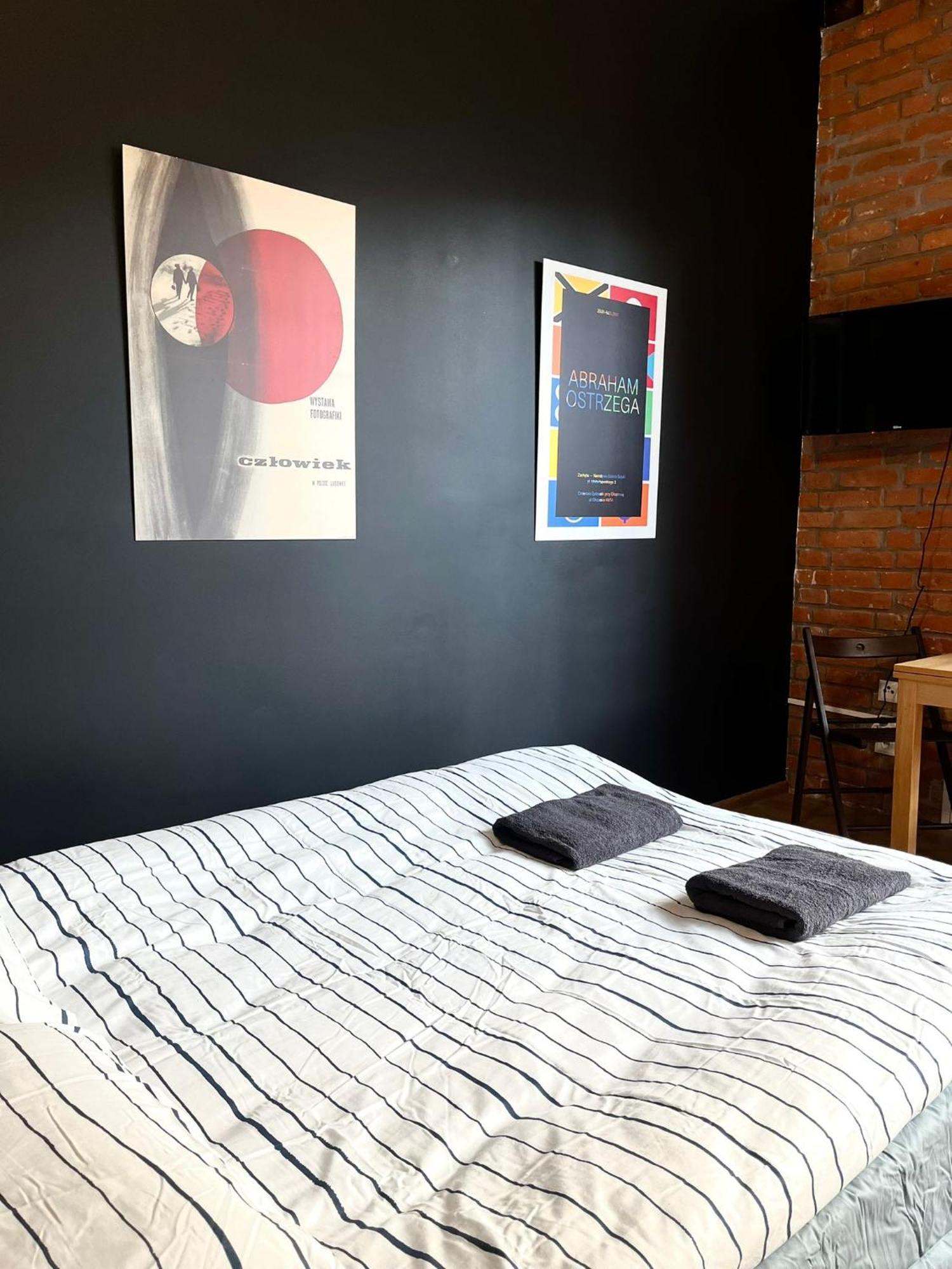 Bezagenta Rooms Centrum Варшава Стая снимка