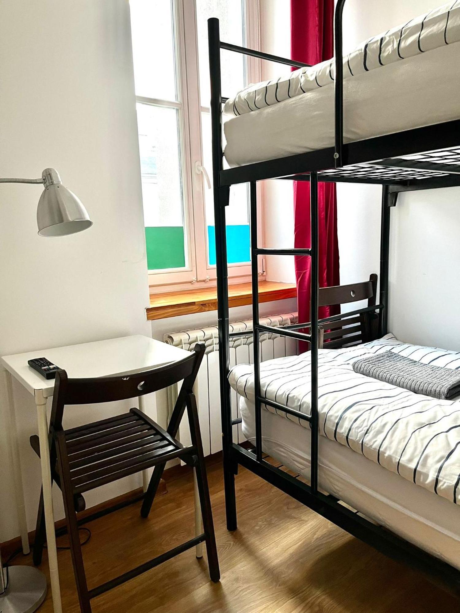 Bezagenta Rooms Centrum Варшава Стая снимка