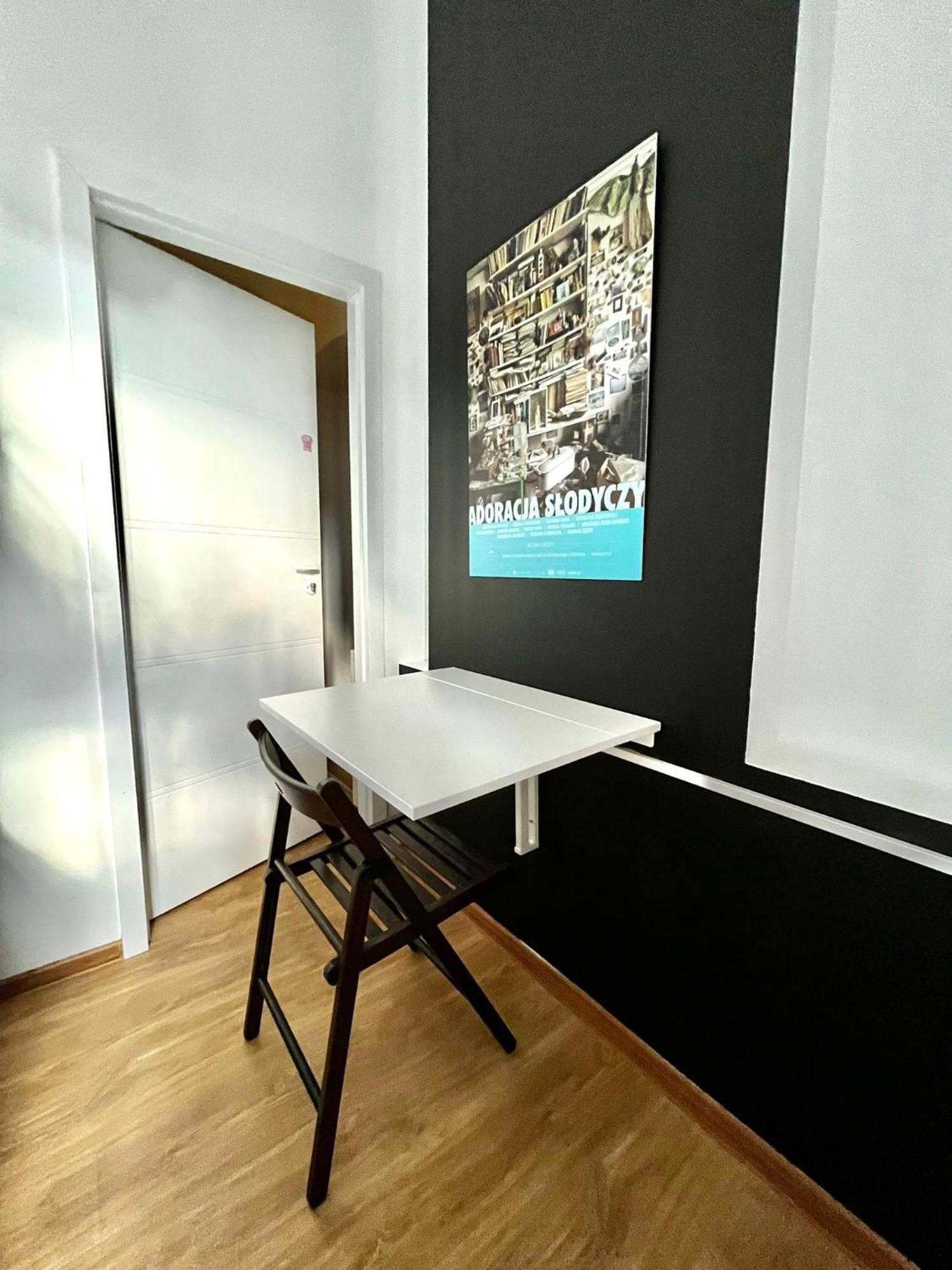 Bezagenta Rooms Centrum Варшава Стая снимка